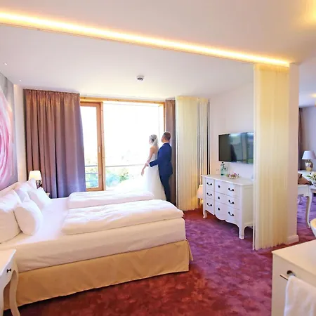 Rugs Am Schlosspark 4*