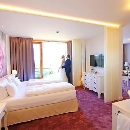 Rugs Am Schlosspark Hotel Lichtenwalde