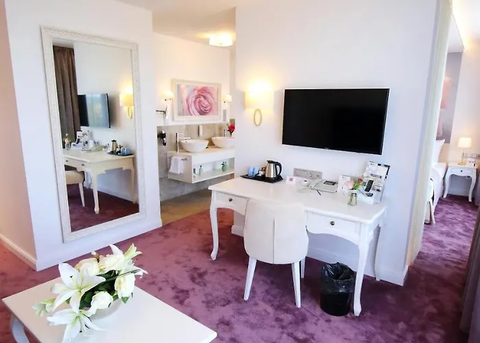 Rugs Am Schlosspark فندق Lichtenwalde