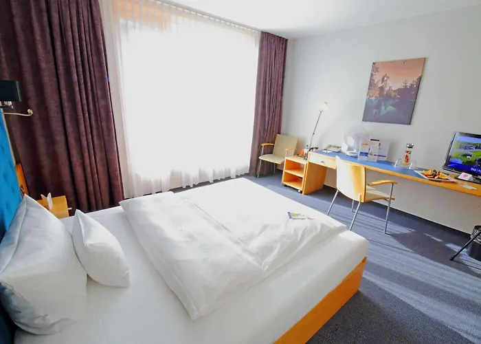 فندق Rugs Am Schlosspark 4*